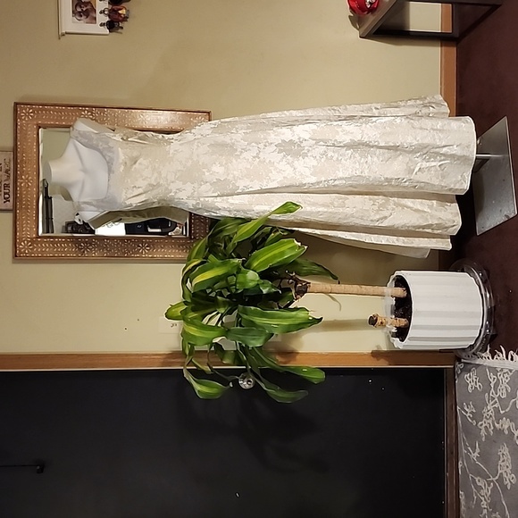 Jessica McClintock formal dress - Picture 2 of 6